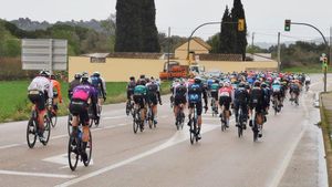 El Tourmalet: ¡Passin i vegin, el circ de la Volta!