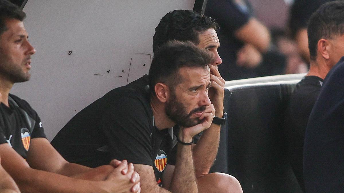 Renovación de Carlos Corberán