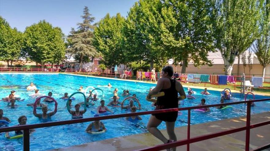 Piscina y gimnasia