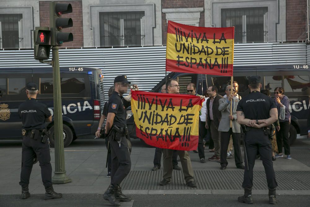 Protesta a la Puerta del Sol de Madrid pel dret a decidir