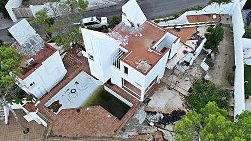 La vivienda se encuentra en Cala Molí y estuvo a punto de ser derribada este verano.