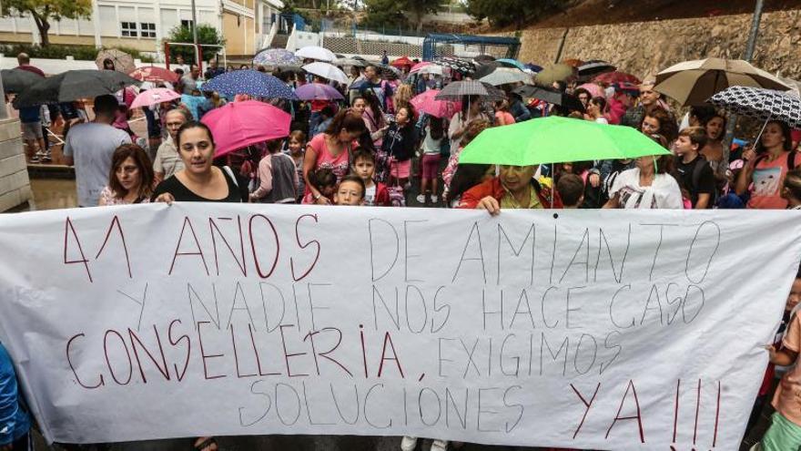 Protesta de la comunidad educativa del Vasco Núñez de Balboa, la pasada semana