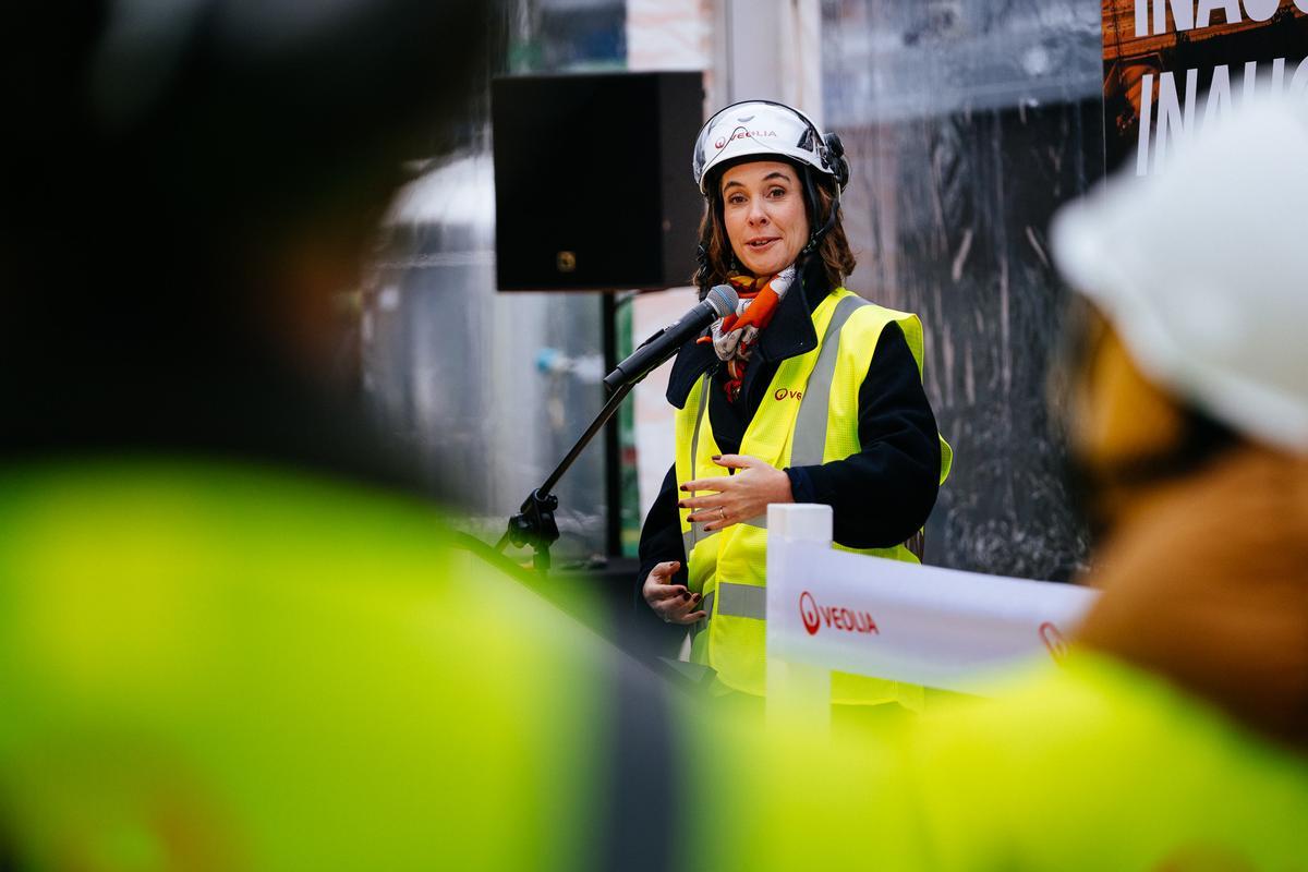 La consejera delegada de Veolia, Estelle Brachlianoff, en la inauguración en Poznan (Polonia) de una de sus plantas. Foto archivo