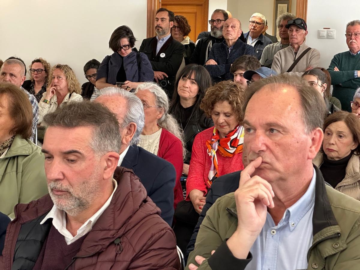 En imágenes: entrega solemne de los restos de las personas enterradas en una fosa común en La Caridad