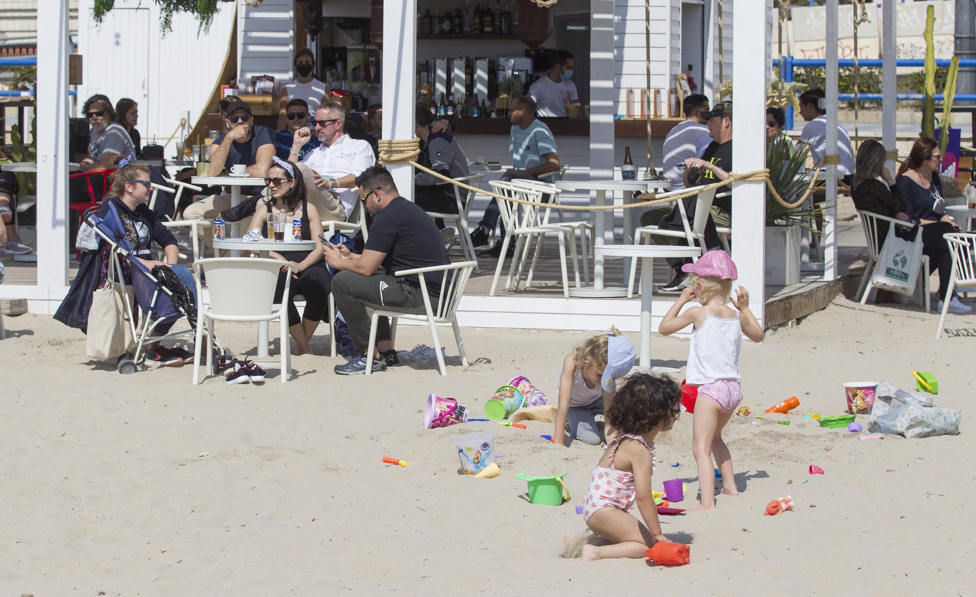 Así se ha celebrado el Domingo de Mona en Alicante