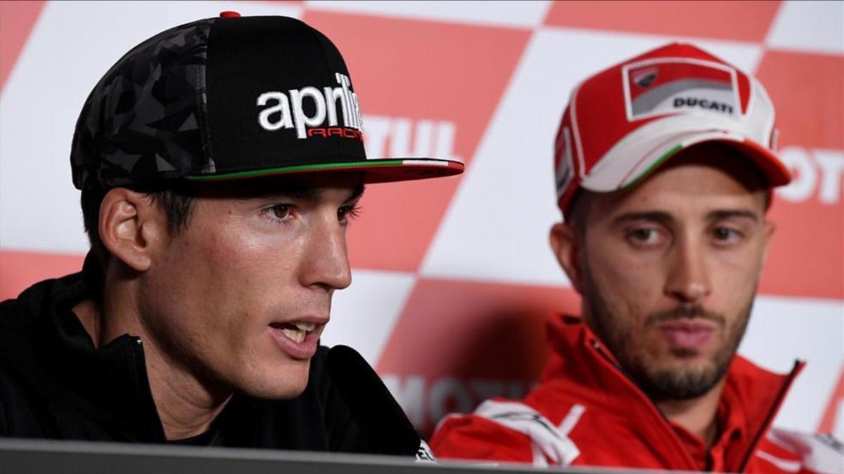 Aleix Espargaró, junto a Dovizioso, en Motegi