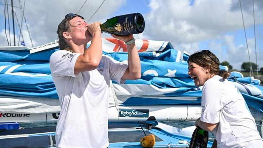 La mallorquina Aina Bauzá se convierte en la primera mujer española en completar la mítica regata Transat Café l'Or