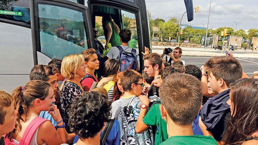 Las incidencias volvieron a repetirse ayer a mediodía.