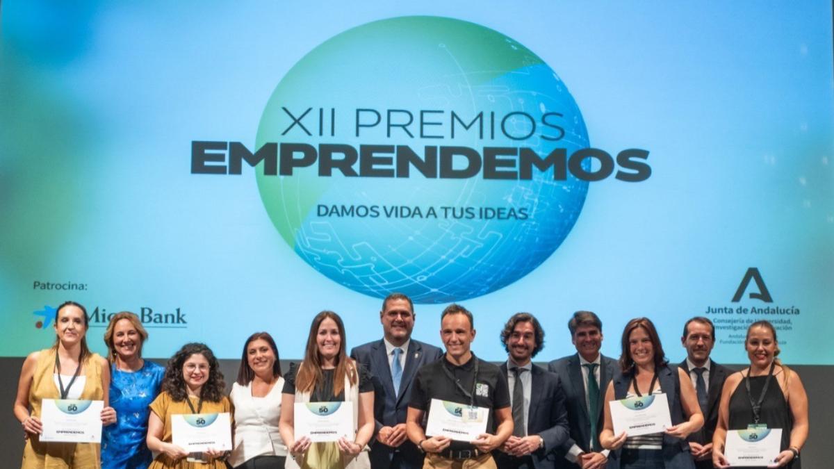 Imagen de los galardonados de la 12ª edición de los 'Premios Emprendemos'.