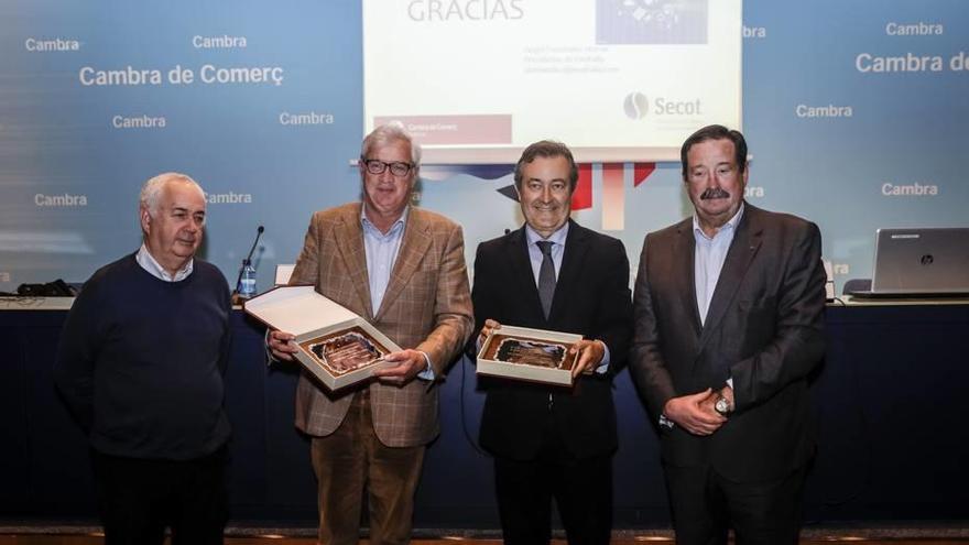 José Luis Roses, presidente de la Cámara, y Joan Gual de Torrella, expresidente, fueron distinguidos.