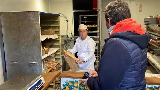 VÍDEO | Estamariu estrena forn de pa, la primera botiga del poble des de fa més de 25 anys
