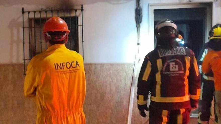 Incendio en una vivienda en Rute.