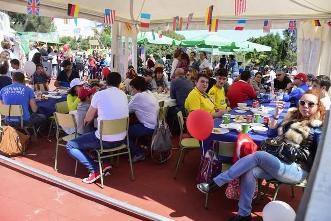 Fiesta "Food Fair" del Colegio Americano