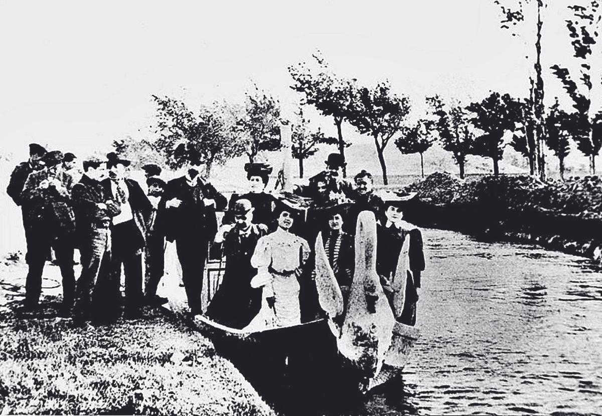 Góndola Santa Cecilia, El Cisne, c.  1900.