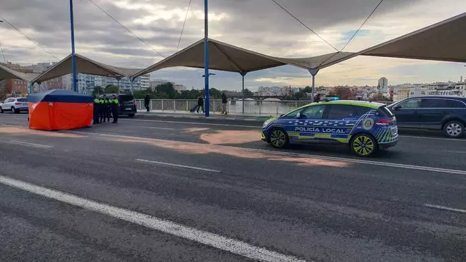 Sevilla suma tres muertes de motoristas en solo un mes: puente del Cachorro, San Bernardo y avenida de Carlos V