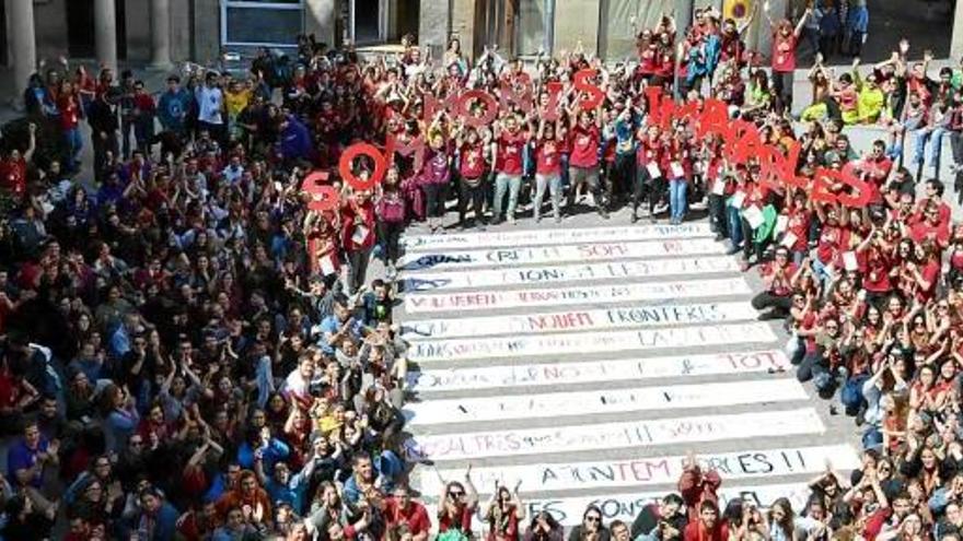 700 monitors d&#039;esplais catalans alcen la veu per fer-se sentir a Berga