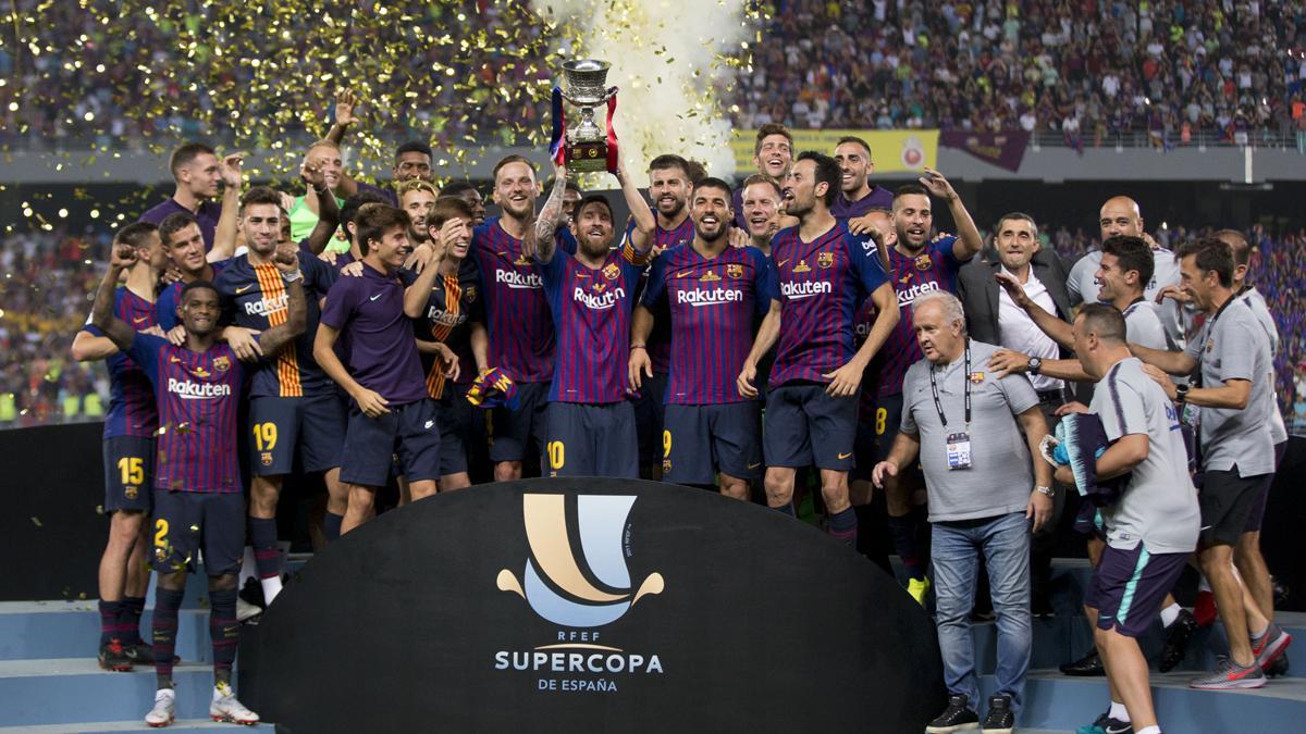 El FC Barcelona se proclamó campeón de la Supercopa en Tánger, derrotando al Sevilla por 2-1