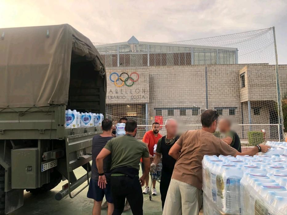 Imagen del despliegue militar en la Vega Baja para auxiliar a vecinos afectados por la gota fría.