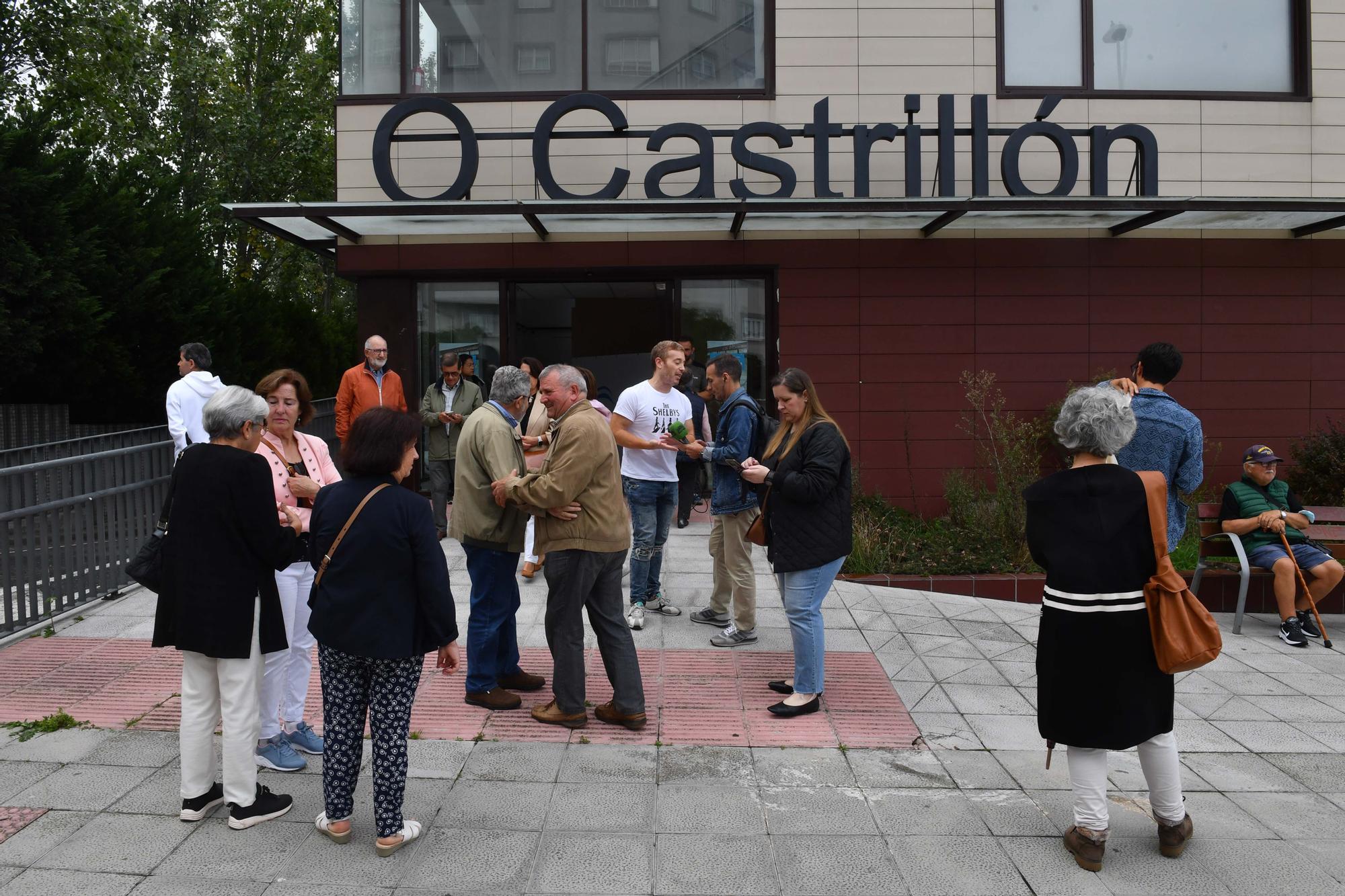 El polideportivo de O Castrillón abre para visitas