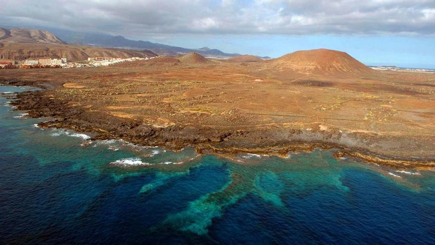 Valbuena garantiza que la ampliación de Malpaís de la Rasca protege el suelo agrario en este espacio