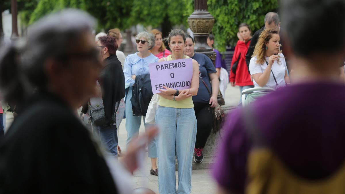 Concentración en Lugo convocada por la plataforma feministra en repulsa por el asesinato machista de Ana Vanessa