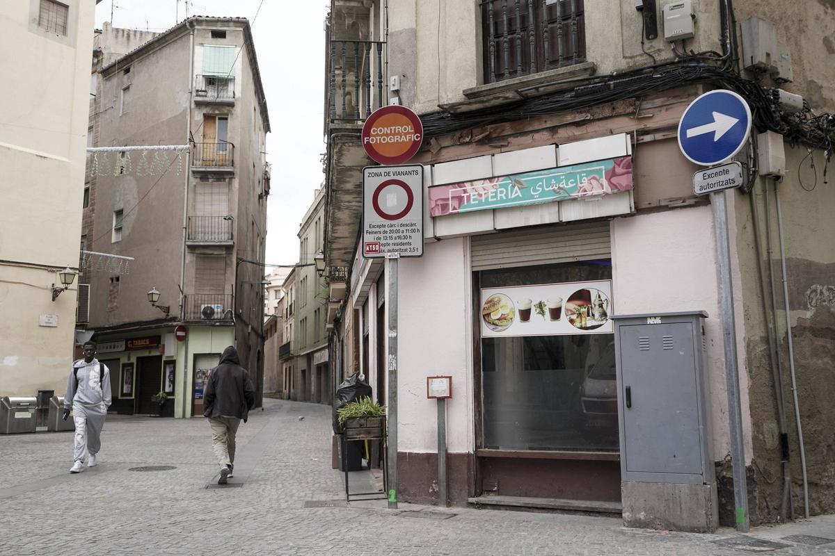 La reubicació de la càmera de fotomultes de la plaça Gispert ha portat cua