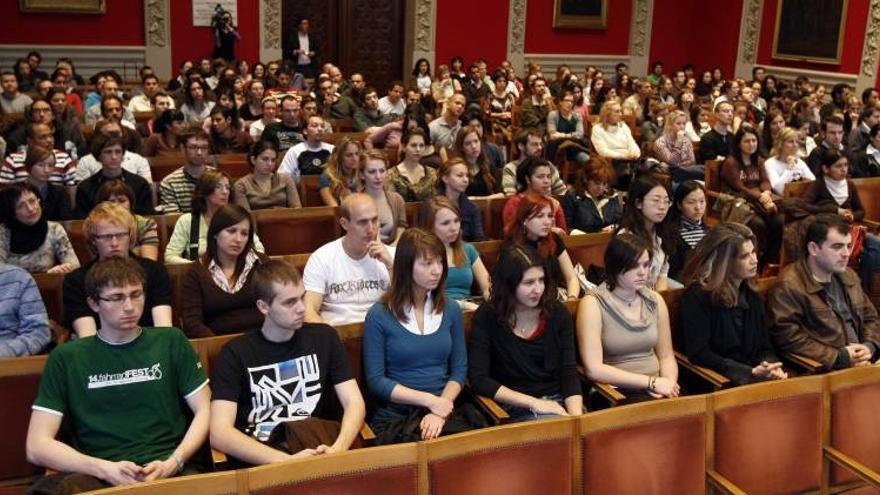 Wert pone en peligro el Erasmus de cientos de estudiantes aragoneses