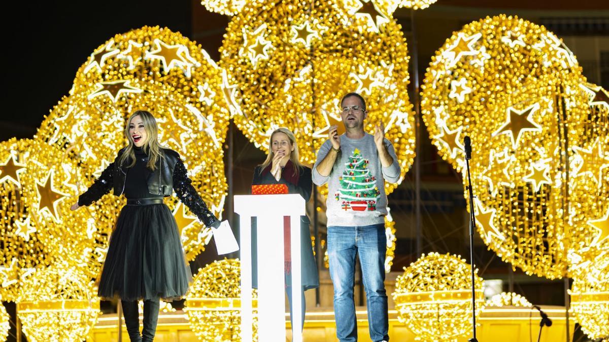 La alcaldesa de Cehegín inaugura el alumbrado de Navidad