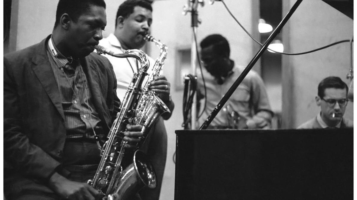 Sesión de grabación del histórico álbum 'Kind of Blue', con John Coltrane, Cannonball Adderley, Miles Davis y Bill Evans.