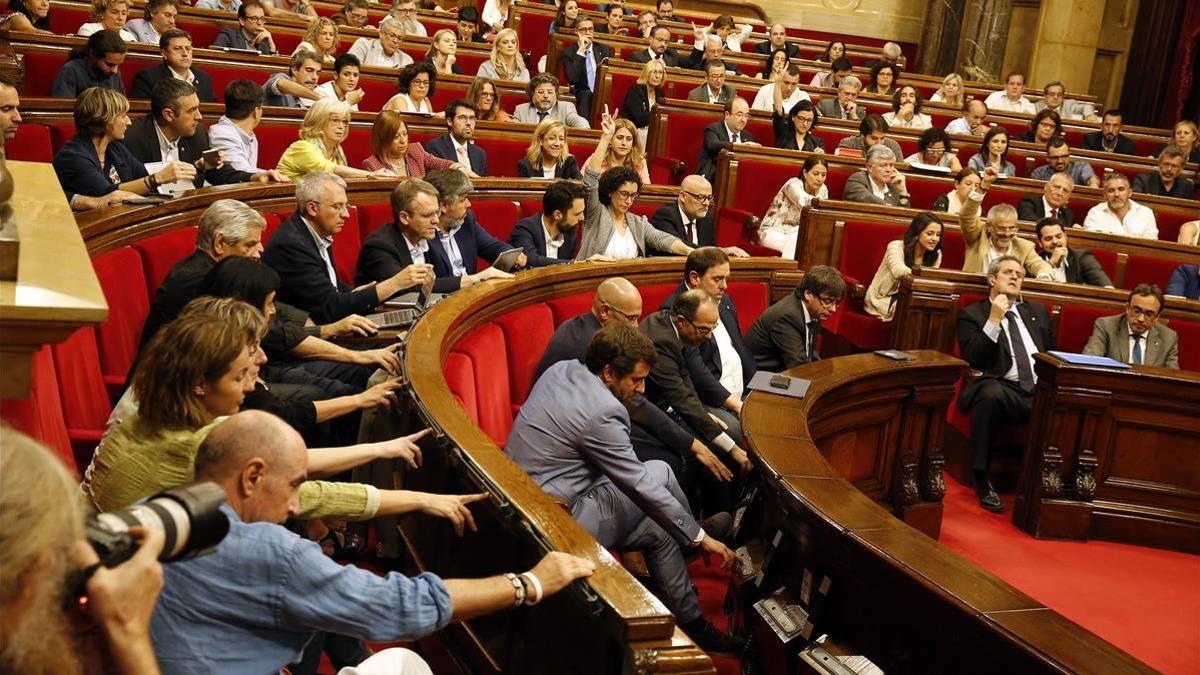Votación de la reforma del reglamento del Parlament.