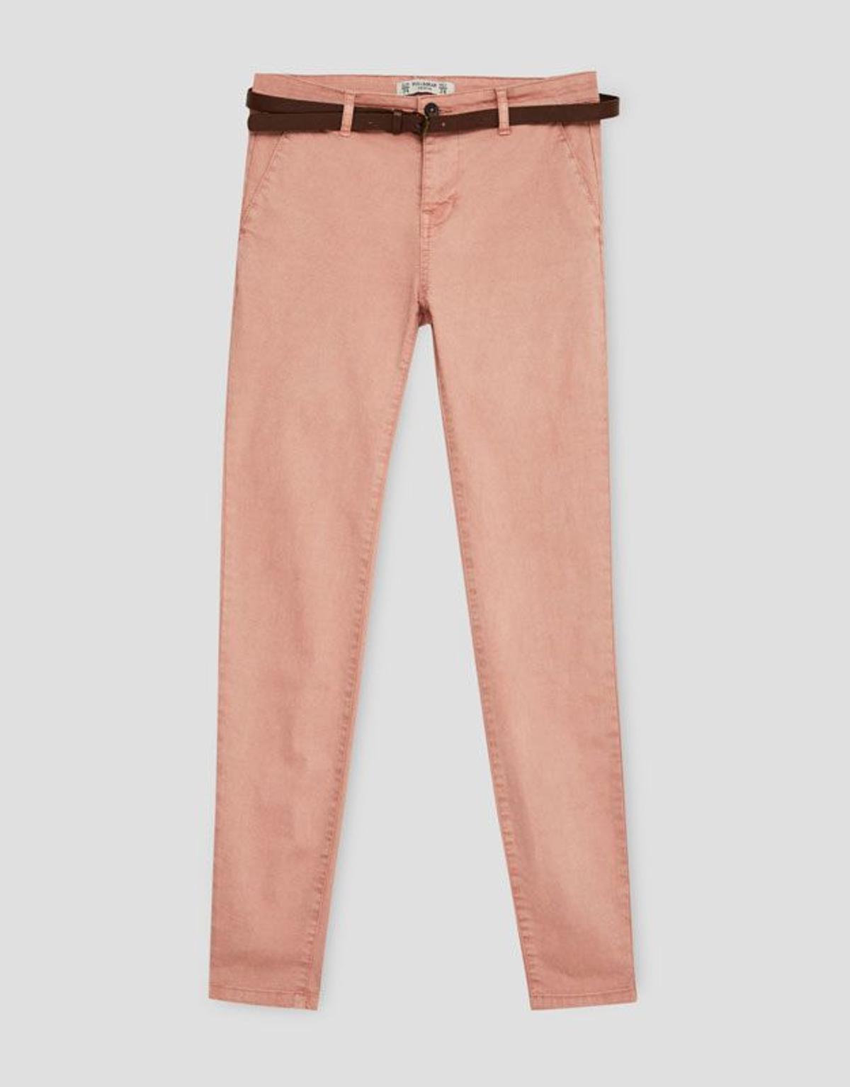 Prendas en rosa y rojo para la primavera: pitillos rosa palo de Pull &amp; Bear