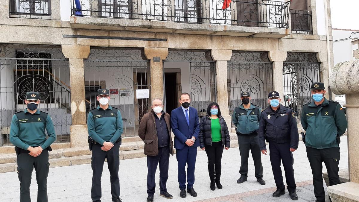 El subdelegado del Gobierno en Zamora visita Torregamones, Almeida y Bermillo de Sayago.