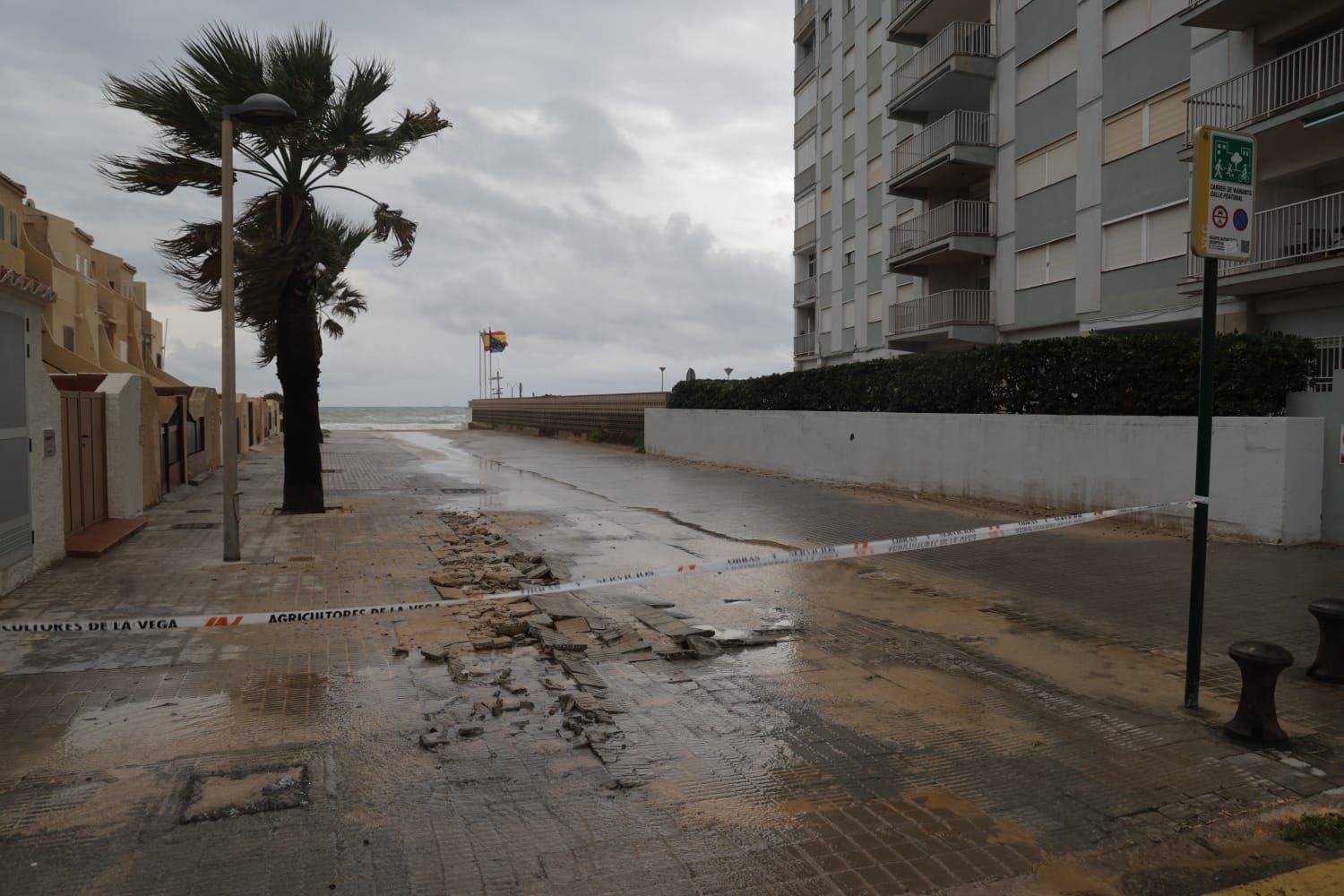 Fuga de agua en El Perellonet