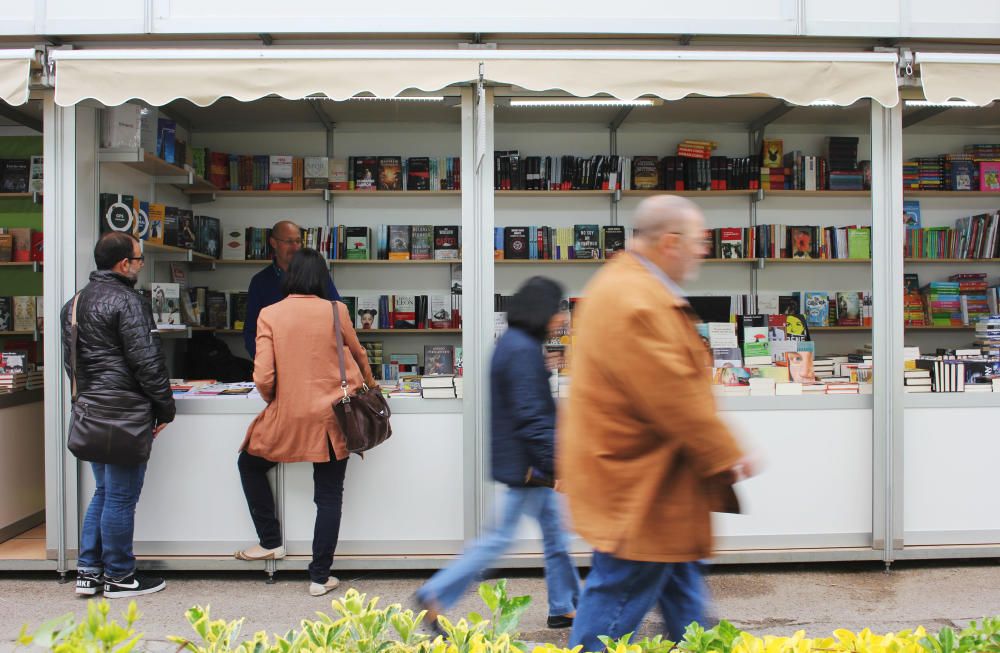 Un paseo por la 52ª Fira del Llibre de València