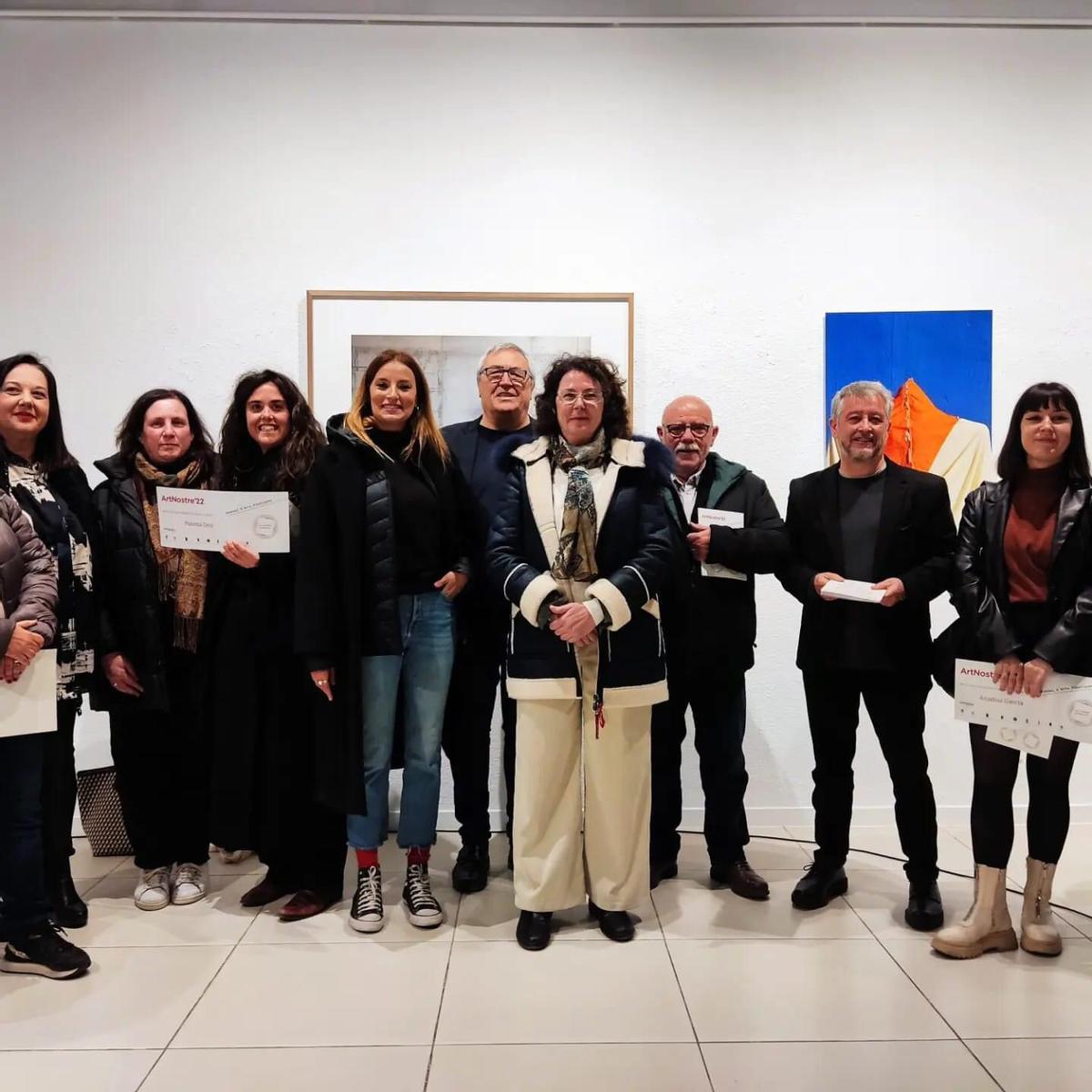 Artistas y miembros del jurado de la Bienal ArtNostre