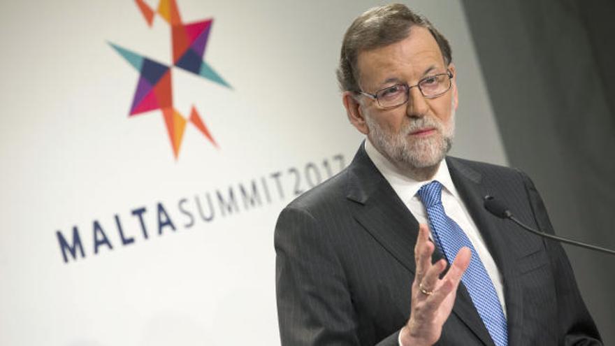 Rajoy tiende la mano al diálogo con Cataluña