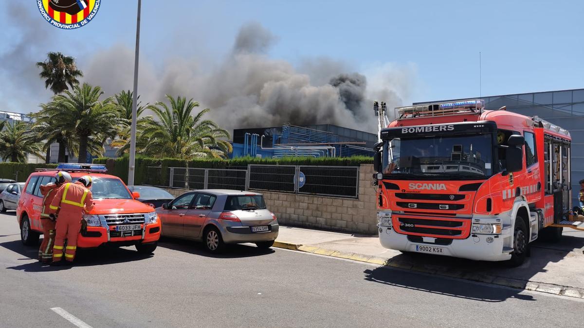 Incendio en una empresa química de Picassent