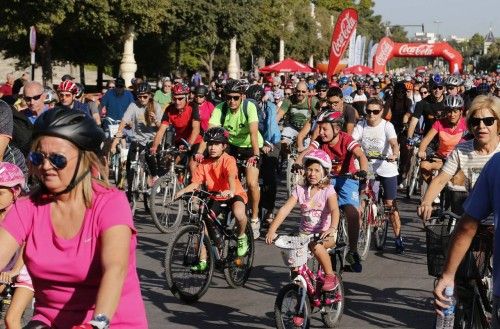 Búscate en nuestra galería del 'Día de la Bicicleta'