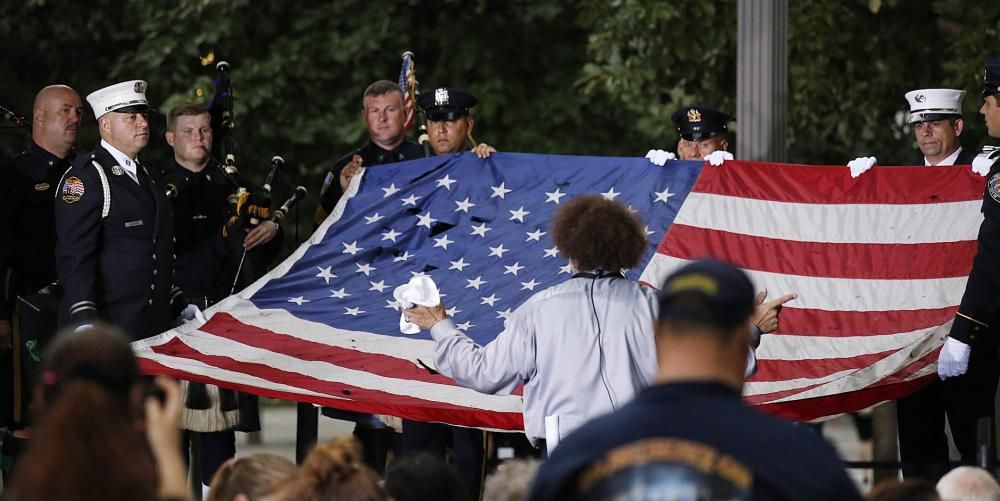 Estados Unidos recuerda este domingo, 15º aniversario de los atentados del 11 de septiembre de 2001, a las víctimas de los ataques contra las Torres Gemelas y el Pentágono.