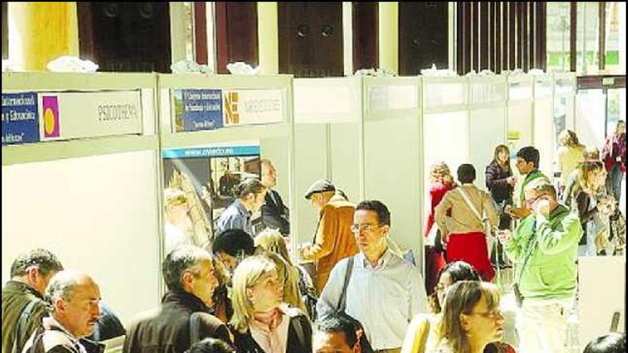 Participantes en el Congreso ayer, en el auditorio Príncipe Felipe.