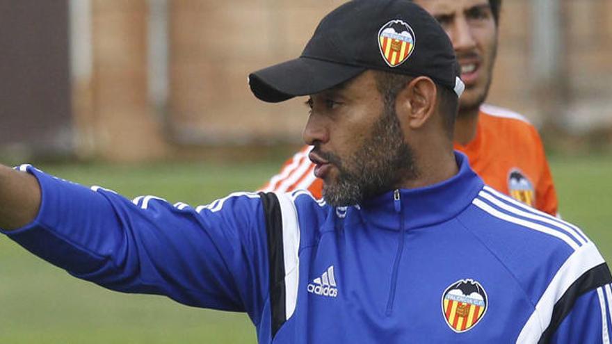 Nuno ensaya el mismo once que ante el Milan