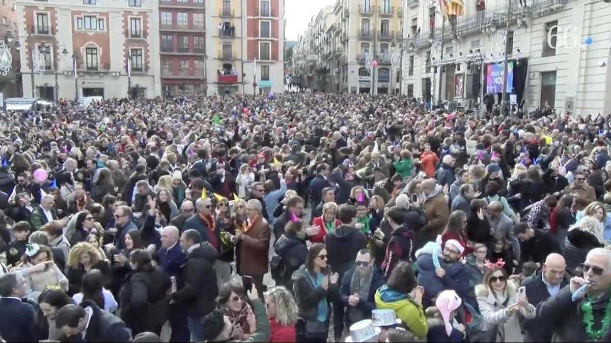 La Plaza de España es el gran punto de encuentro para celebrar el Fest Any 2025.
