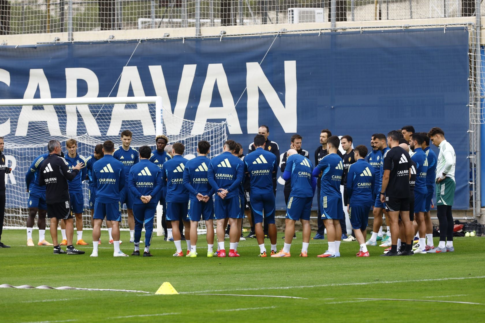 En imágenes | Primer entrenamiento de Emilio Larraz con el primer equipo del Real Zaragoza