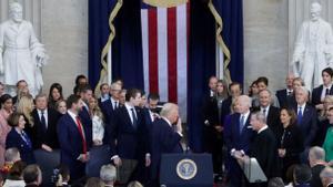 Trump: "A partir d’ara  acaba el declivi dels EUA"