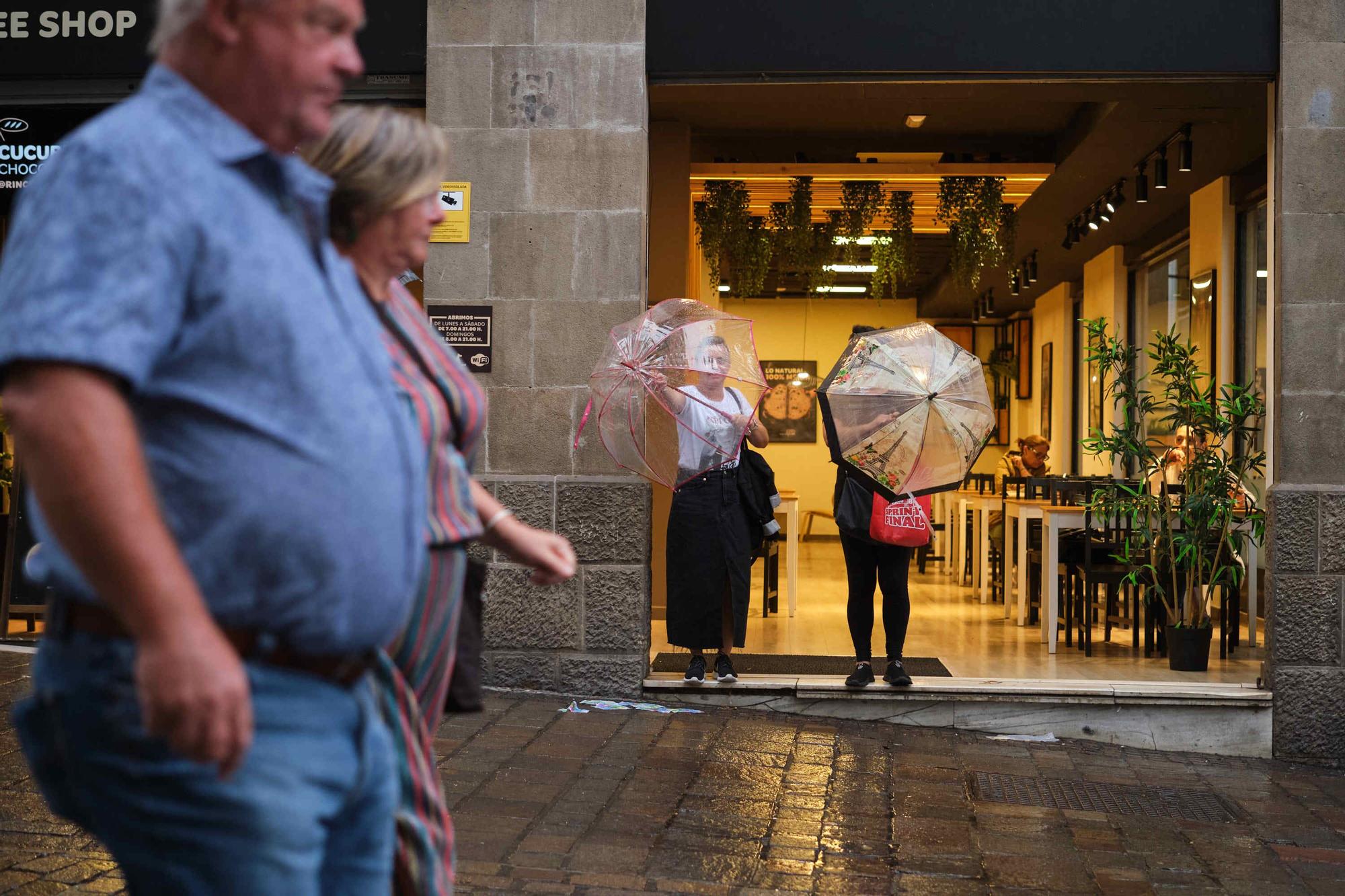 Caen las primeras lluvias en Canarias a la espera de la tormenta tropical 'Hermine'