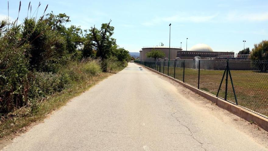 Hallados los cadáveres quemados de una pareja en el interior de un coche en La Llagosta