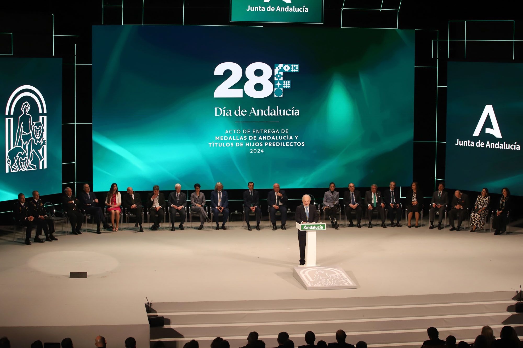 La gala del 28-F y la entrega de Medallas de Andalucía 2024, en imágenes