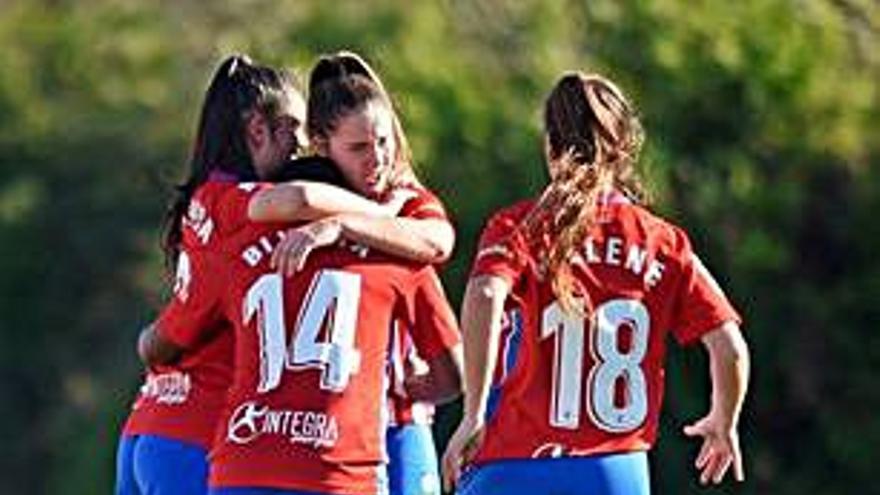 Las jugadoras del femenino celebran un gol. | RSG