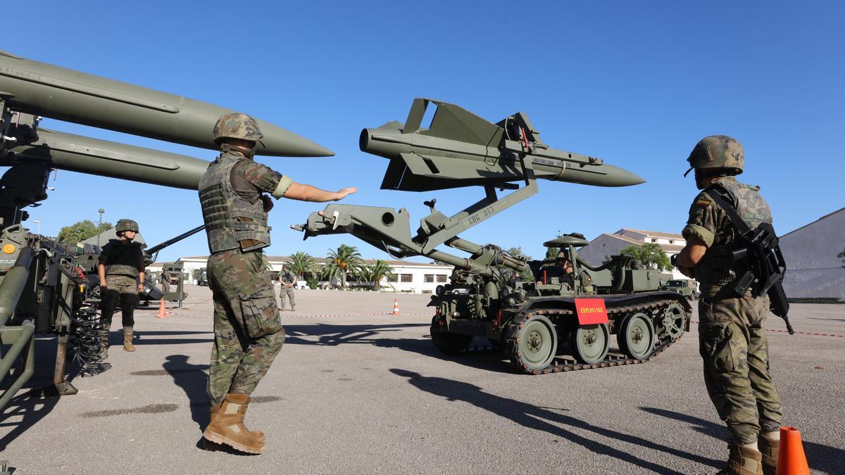 Presentación en Sa Coma de maniobras militares en 2019.