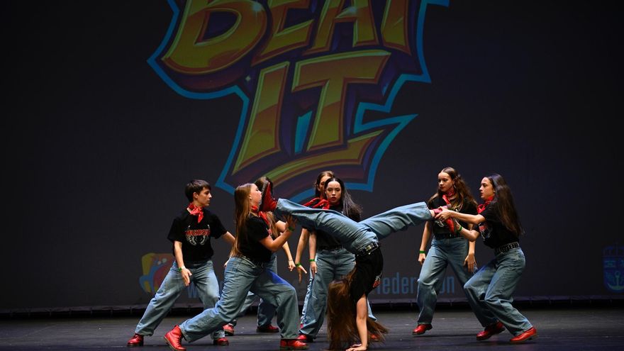 Los bailarines vigueses copan los podios del Mundial de hip-hop de Narón